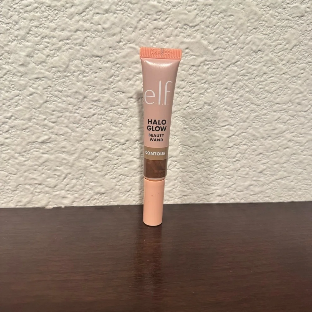 e.l.f Cosmetics Halo Glow Contour Beauty Wand - Tan/Deep